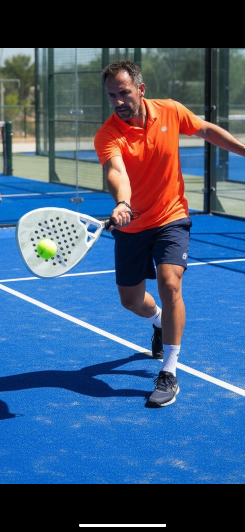 How to Hit a Forehand in Padel: A Beginner's Guide to a Reliable Forehand